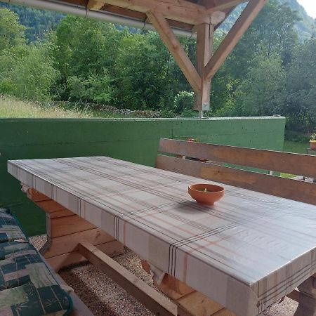 Apartmaji Katrc Soča Exterior foto
